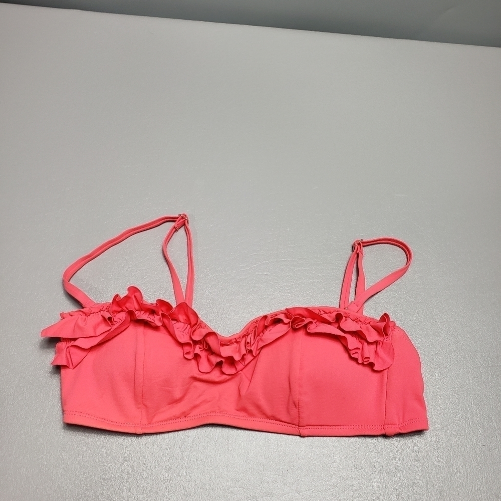 Apt 9 ruffled bikini top size large